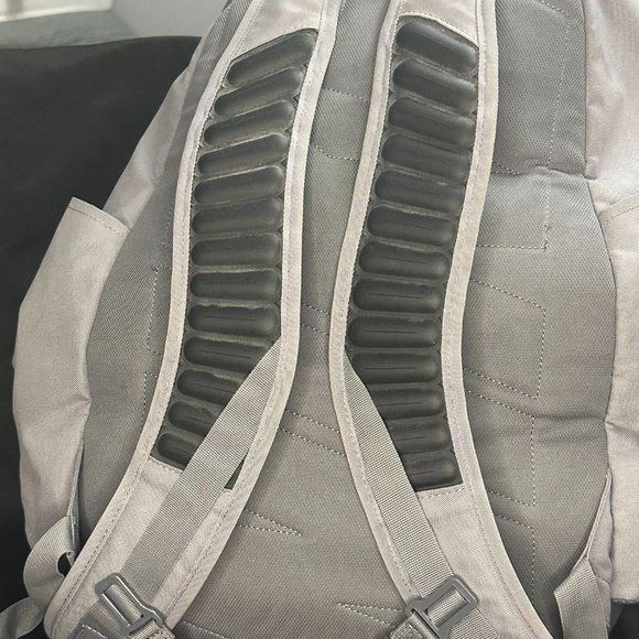 Nike Elite Bag (Elizabethton Lady Cyclones Logo With #24) - Picture 3 of 4